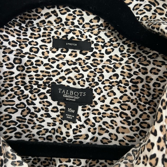 Talbots button-down no iron shirt. Size 16W - Picture 3 of 7